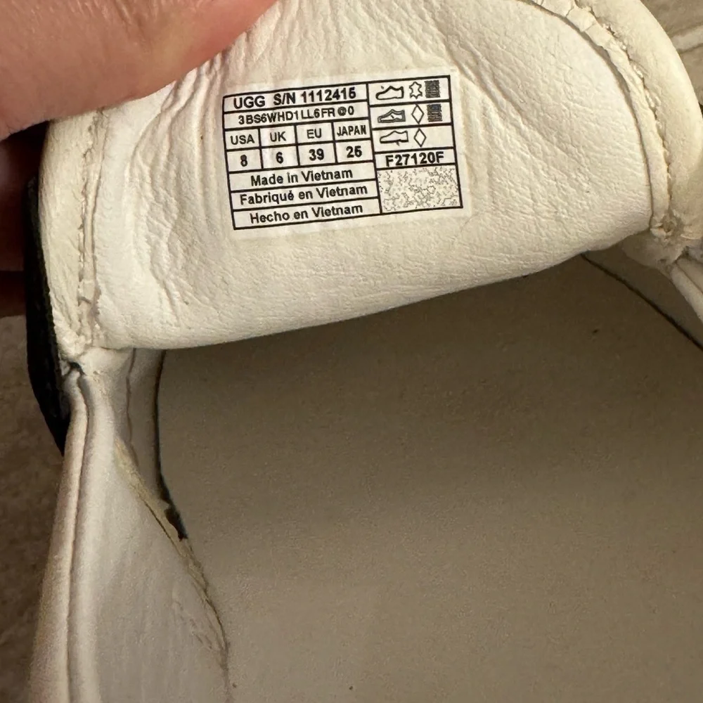 Women's UGG Chayze Platform Leather Slide Sneakers . Size 8